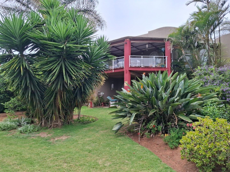 4 Bedroom Property for Sale in Wavecrest Eastern Cape